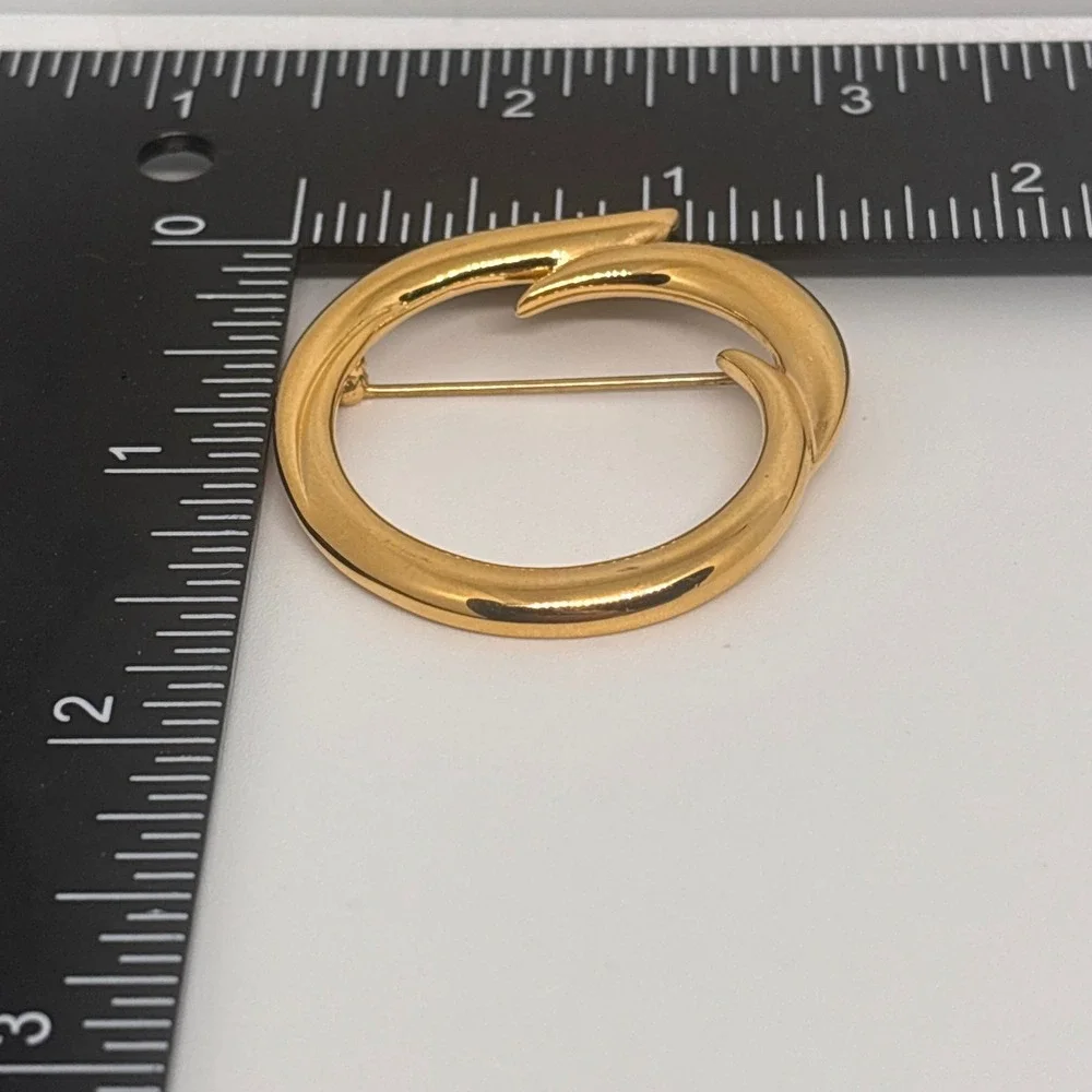 Vintage Brooch Gold Tone Abstract Circle Modern‎ Minimalist Statement Jewelry